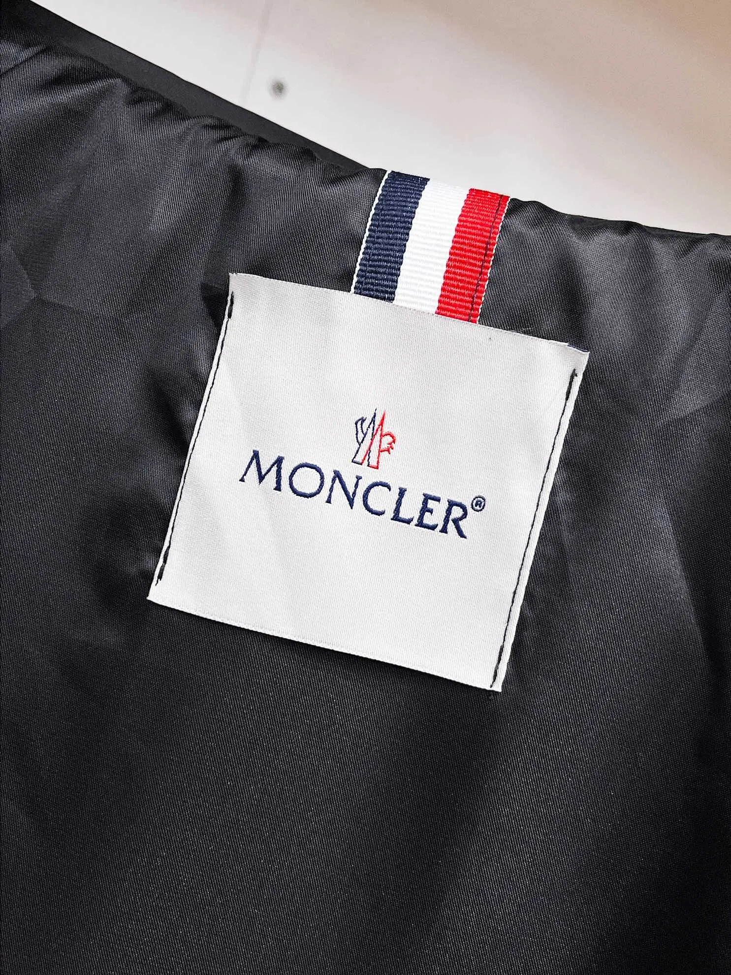 Same Style， ， 2026 New Arrival ，Original Premium Breathable ， ， ， Quality。 ， Sizes：M～3XL